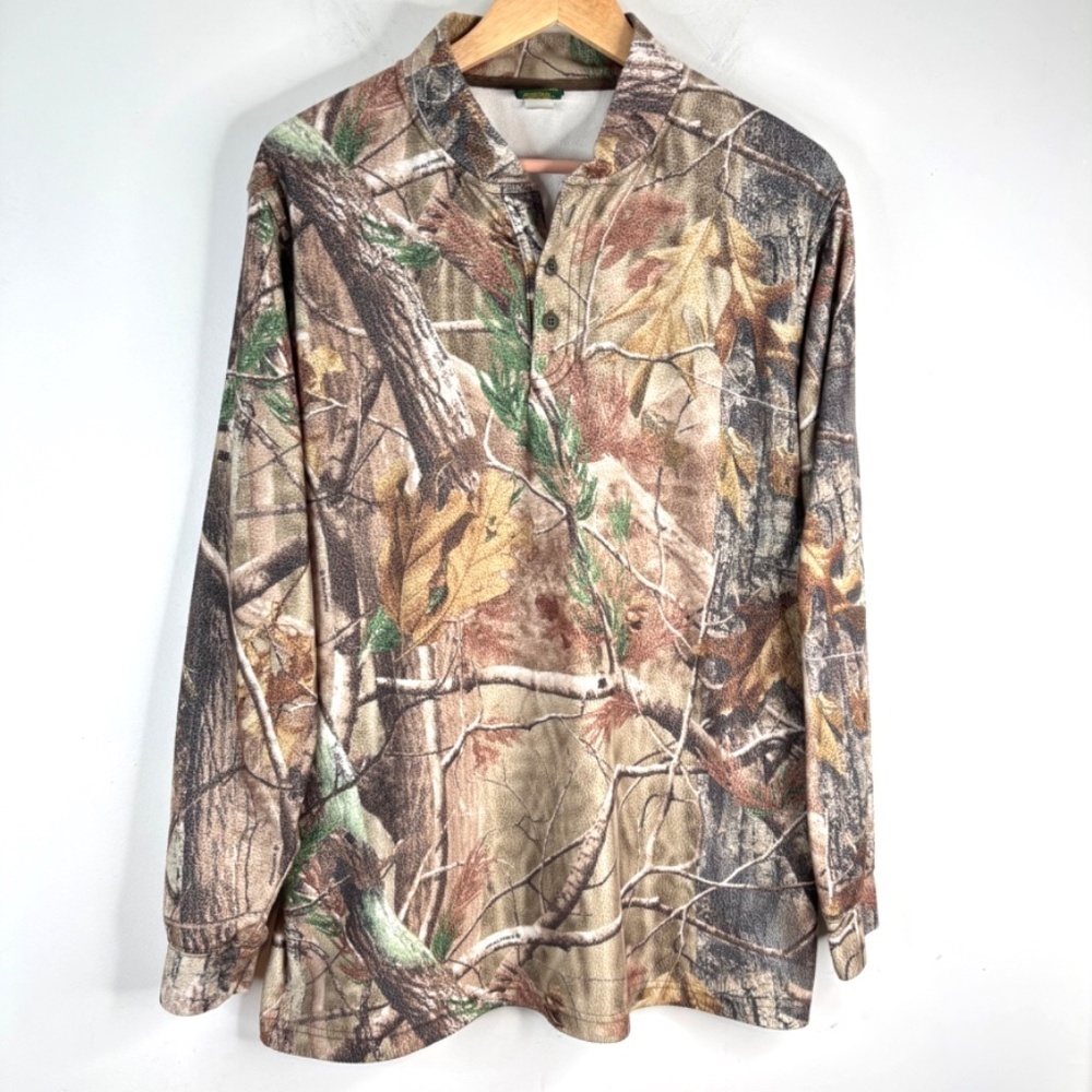 VTG Cabelas Fleece Camo Henley Realtree Hardwoods Mens L Hunting FIsherman Cabin